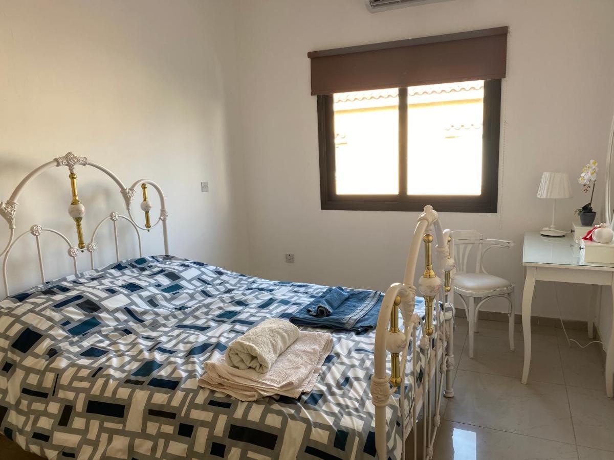 Two Bedroom Duplex :Mountain And Sea View 라르나카 외부 사진