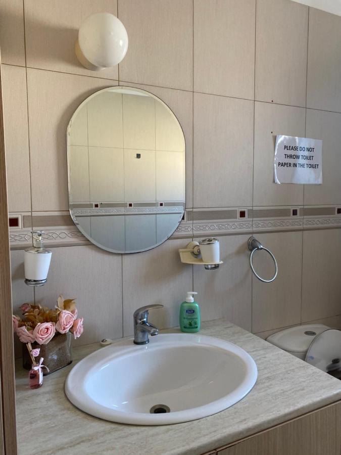 Two Bedroom Duplex :Mountain And Sea View 라르나카 외부 사진
